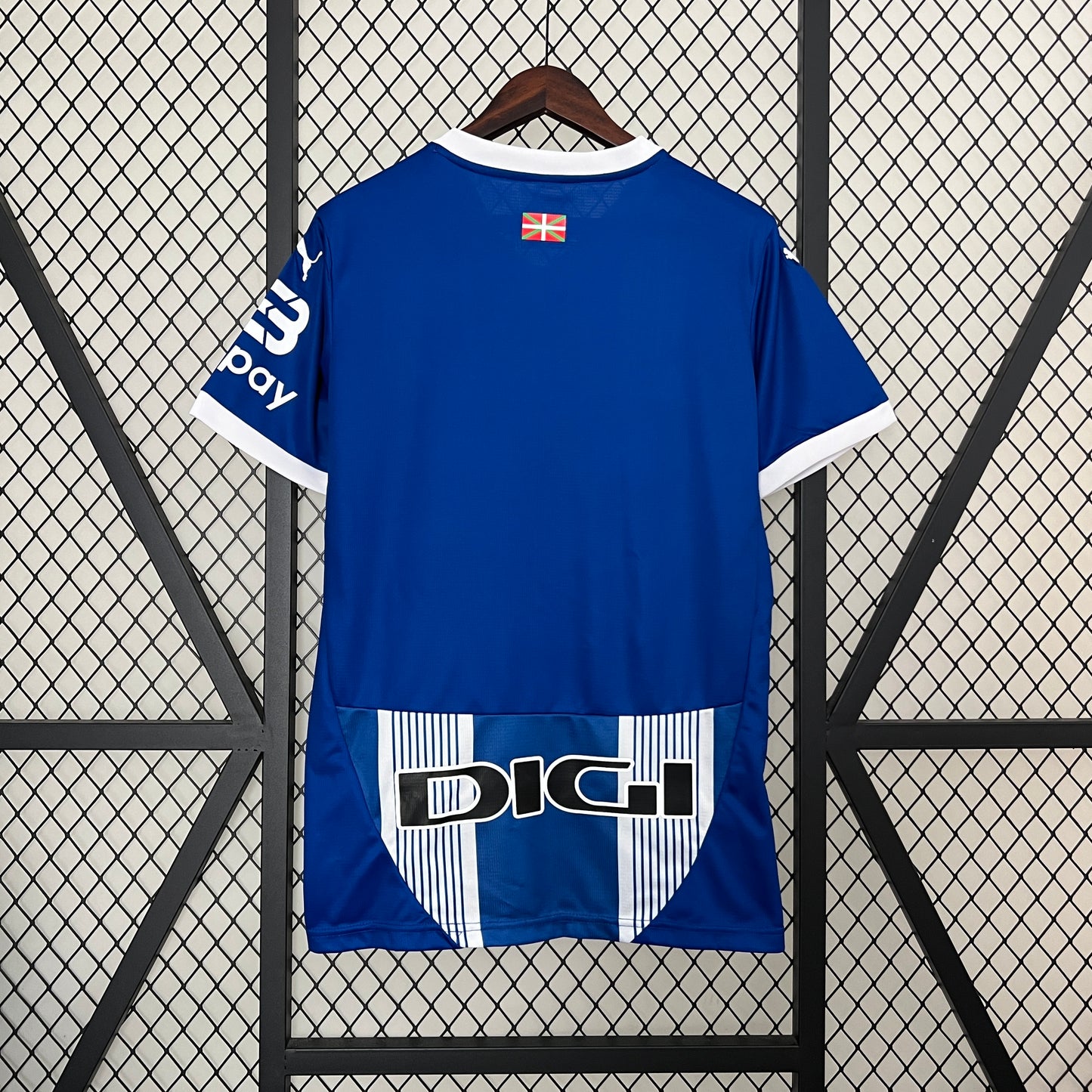 24-25 Alaves Home detail