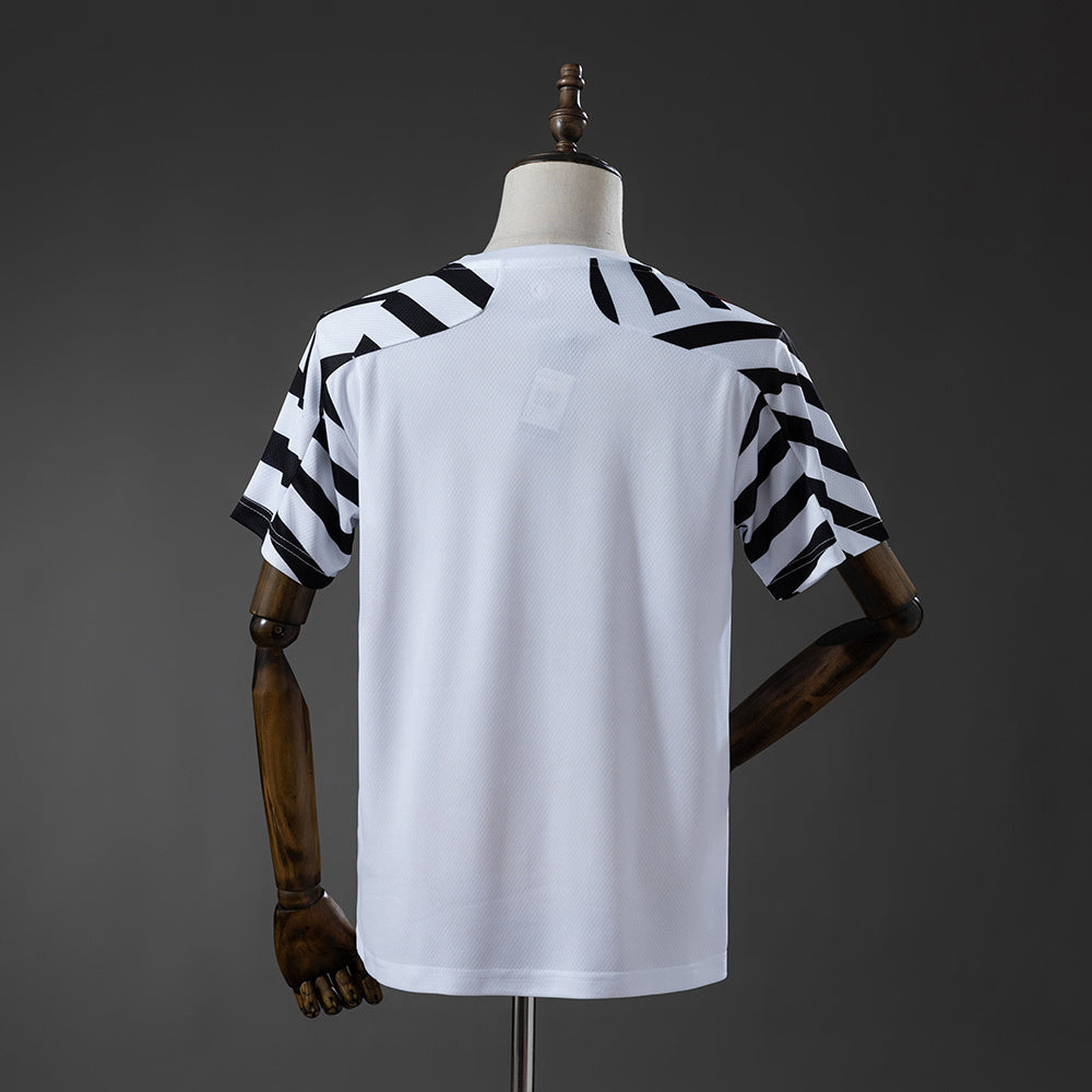 M-U 20-21 Third Away Retro Jersey detail