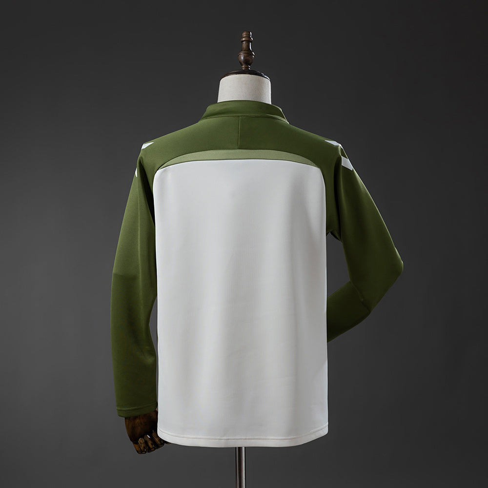 Celta de Vigo 25-26 Training Top Off-White detail