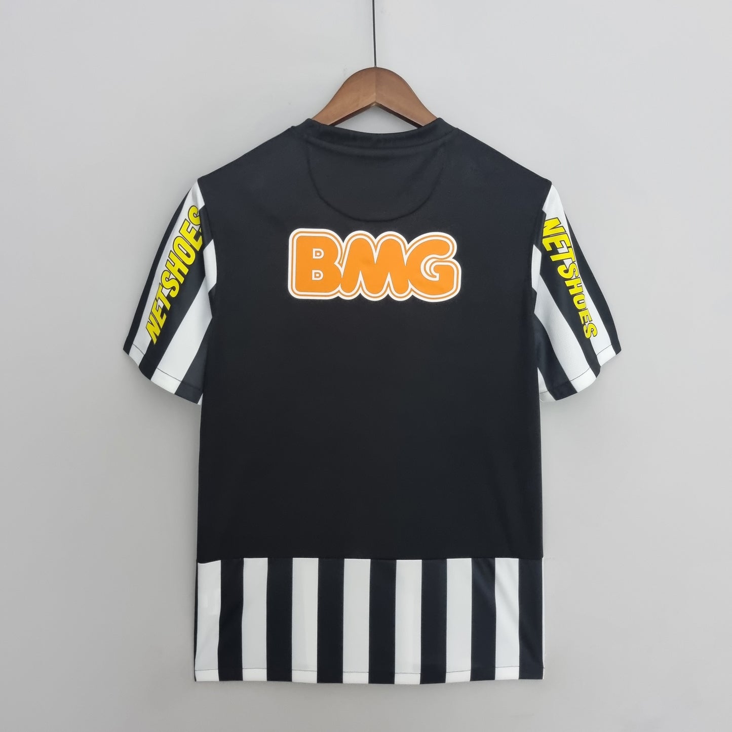 Retro Santos 2013 away detail