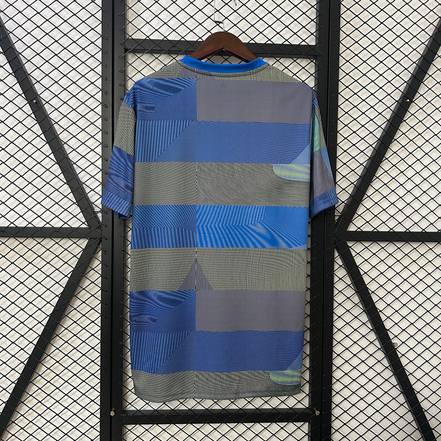 25-26 Real Madrid training uniform detail