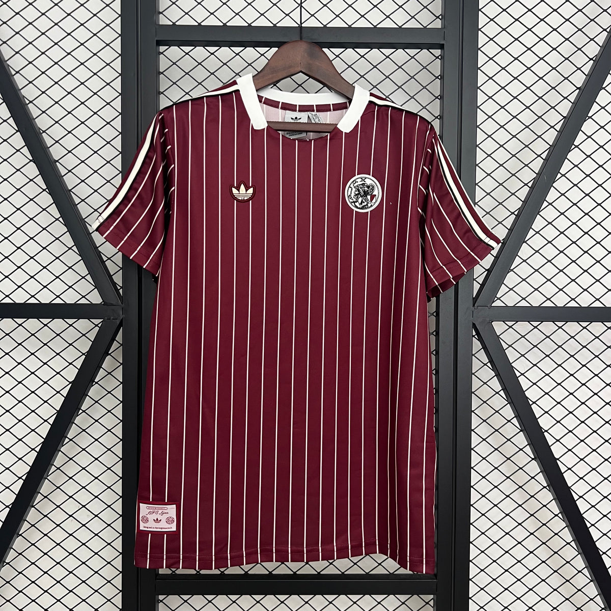 25-26 Ajax Retro
