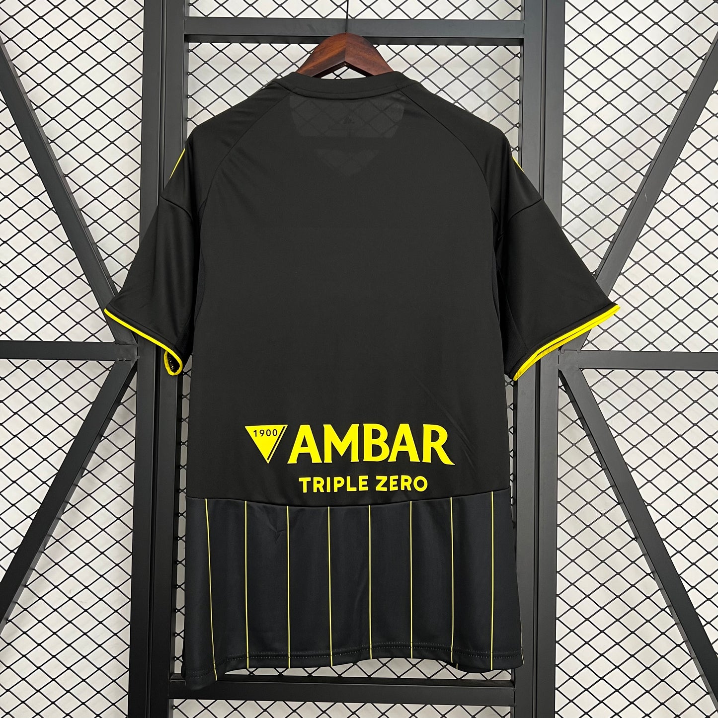 25-26 Zaragoza away detail