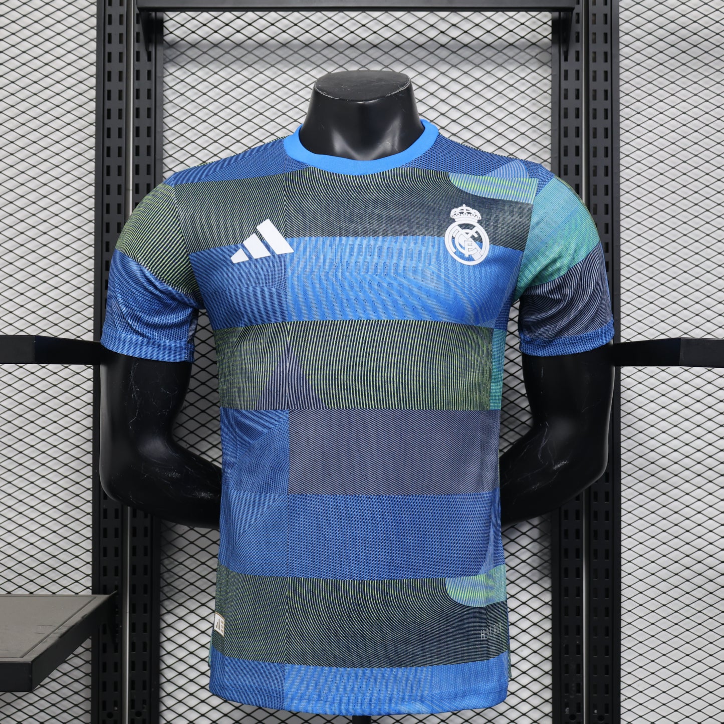 25-26 Player Real Madrid Training Suit detail