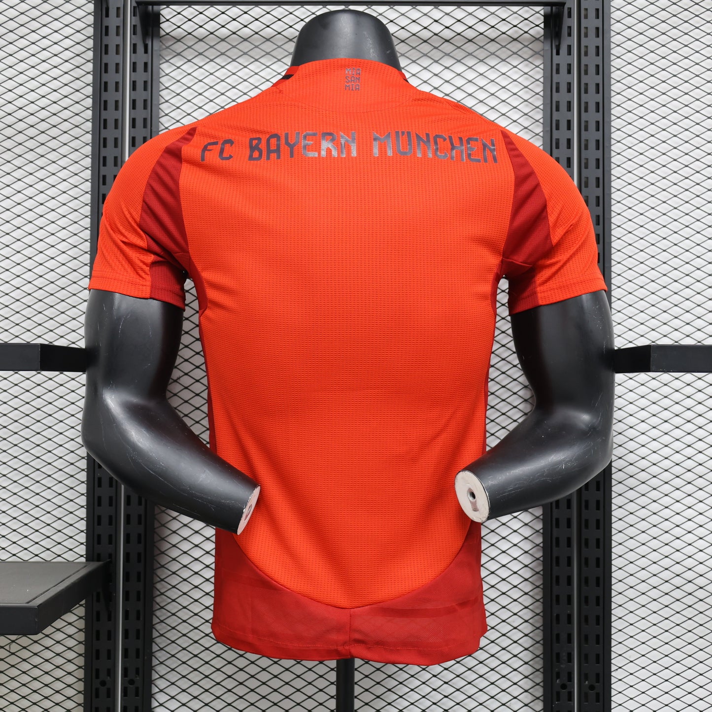 24-25 Player Bayern Munich Home detail