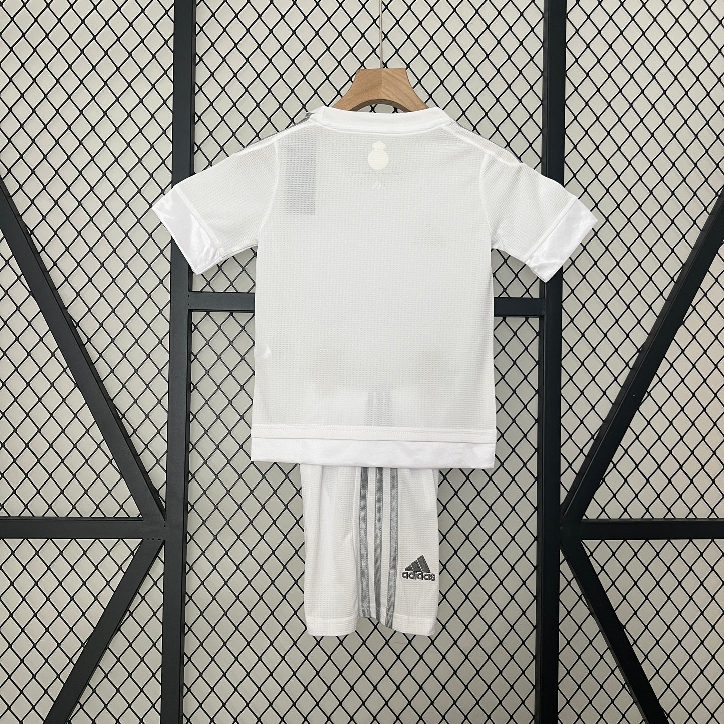 kids Real Madrid 15-16 home detail