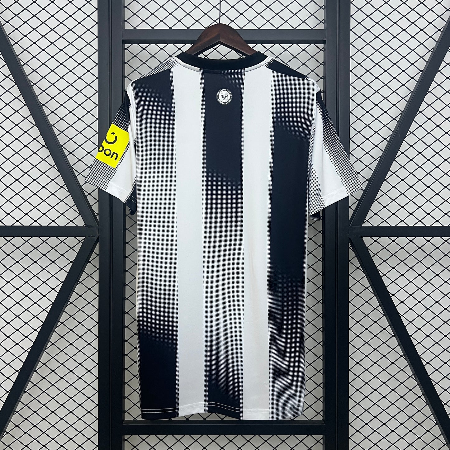 25-26 Newcastle United Special Edition detail