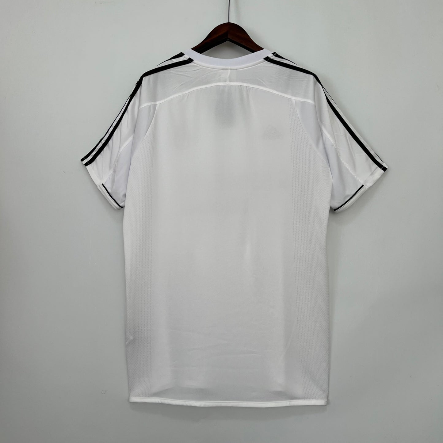Retro Real Madrid 03-04 Home detail