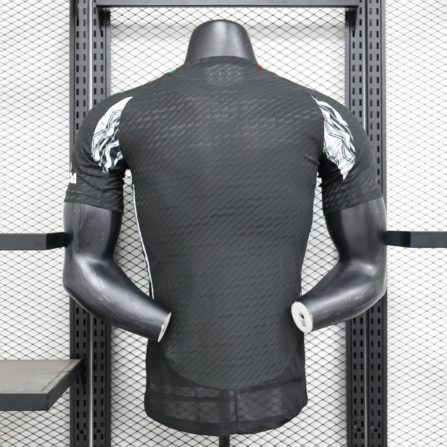 24-25 Player Arsenal Away detail
