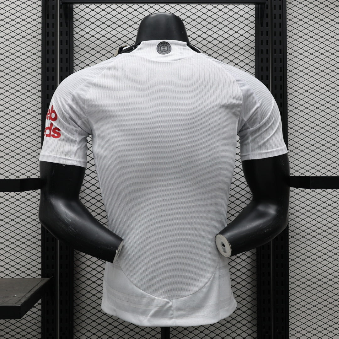 24-25 Player Fulham Home detail