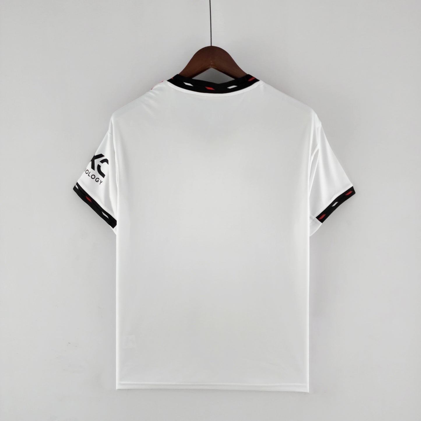 22-23 M-U away detail