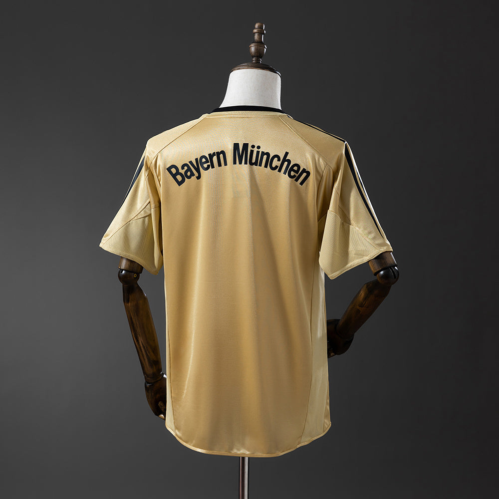 Retro 04-05 Bayern Munich away