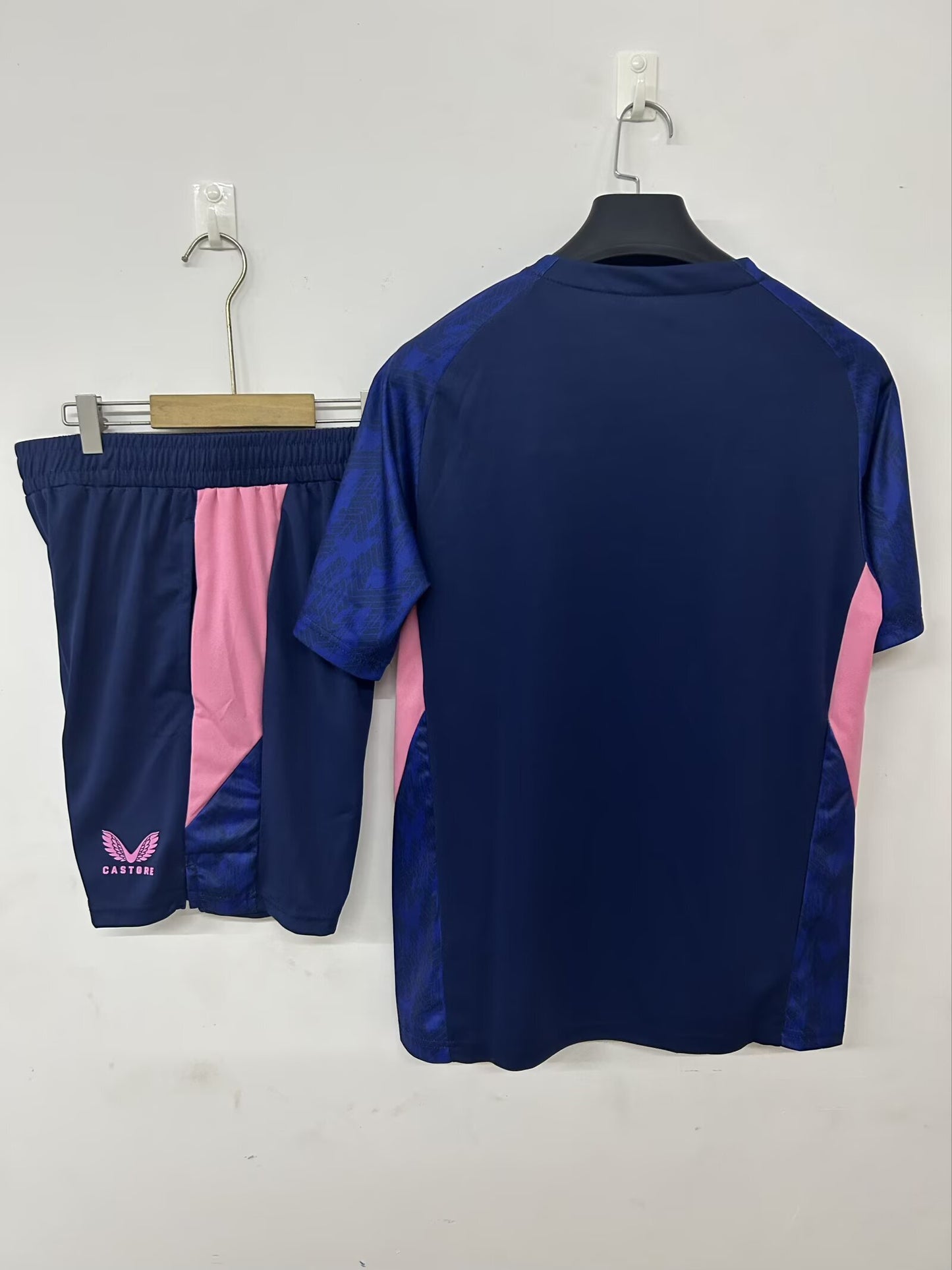 25-26 Feyenoord training jersey royal blue detail