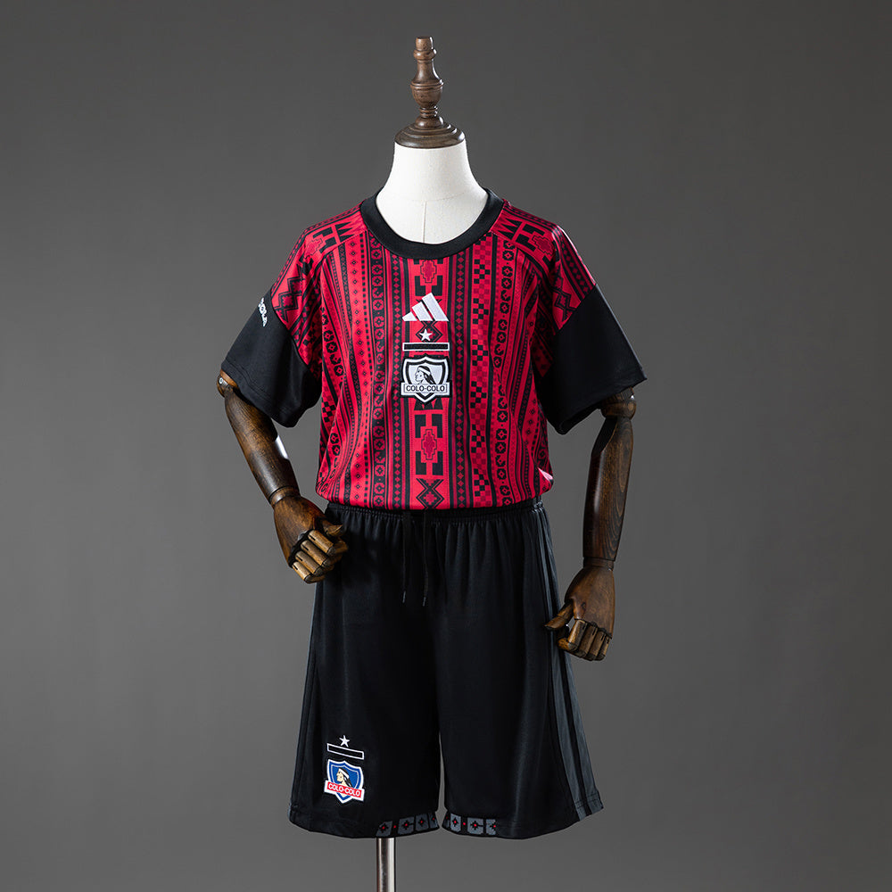 Colo Colo 26-27 Pre-Match Kids Kit detail