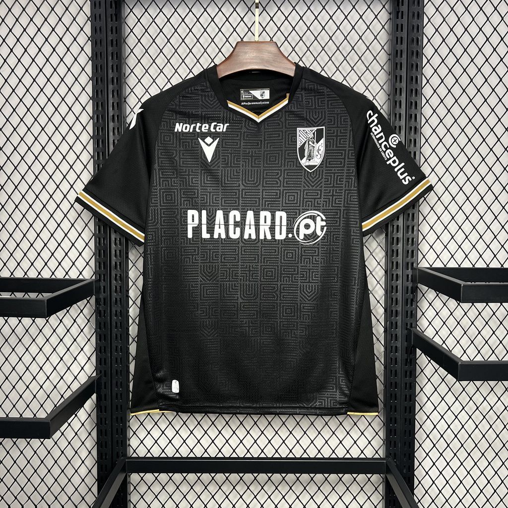 Vitoria de Guimaraes 2024-25 Away Jersey detail