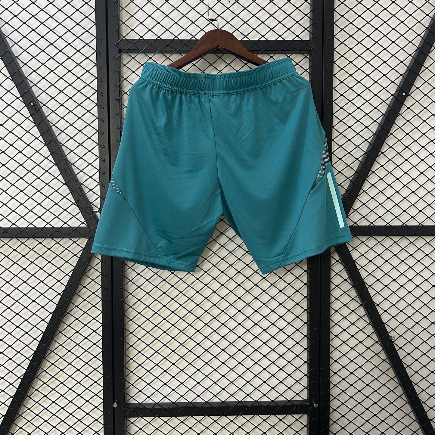 25-26 Shorts Cruzeiro detail
