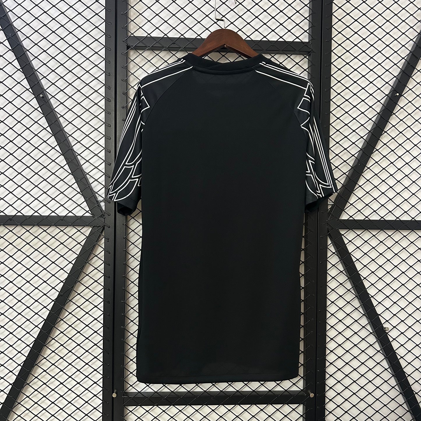 24-25 PSG fourth away detail