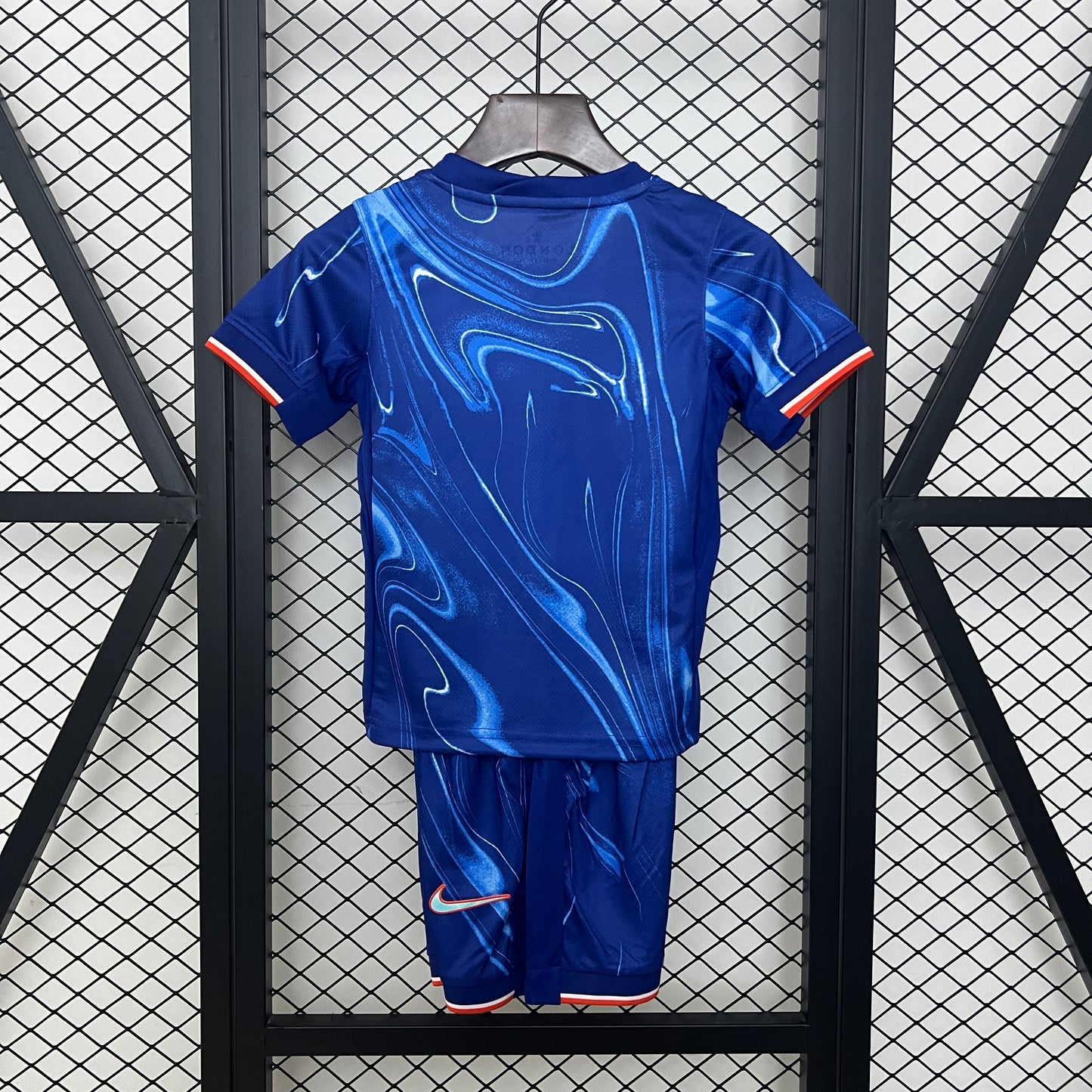 24-25 kids Chelsea home detail