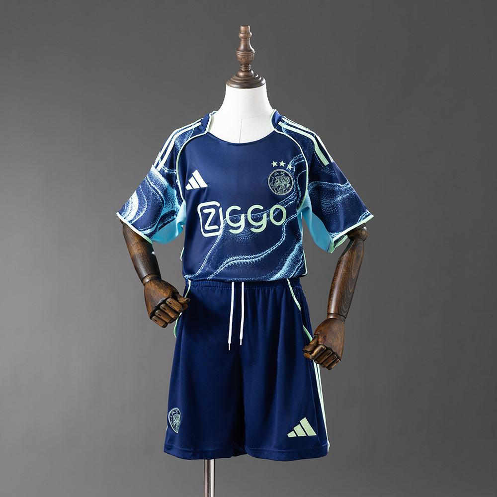 25-26 Kids Ajax away detail