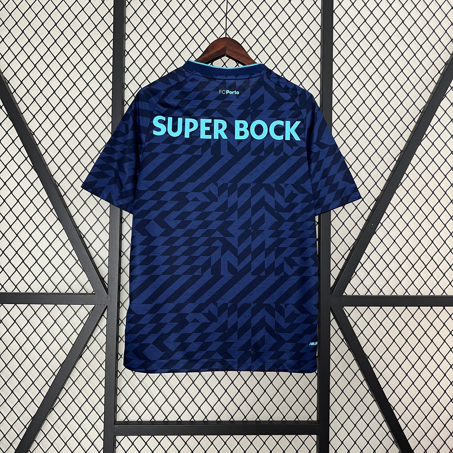 24-25 Porto Third away detail