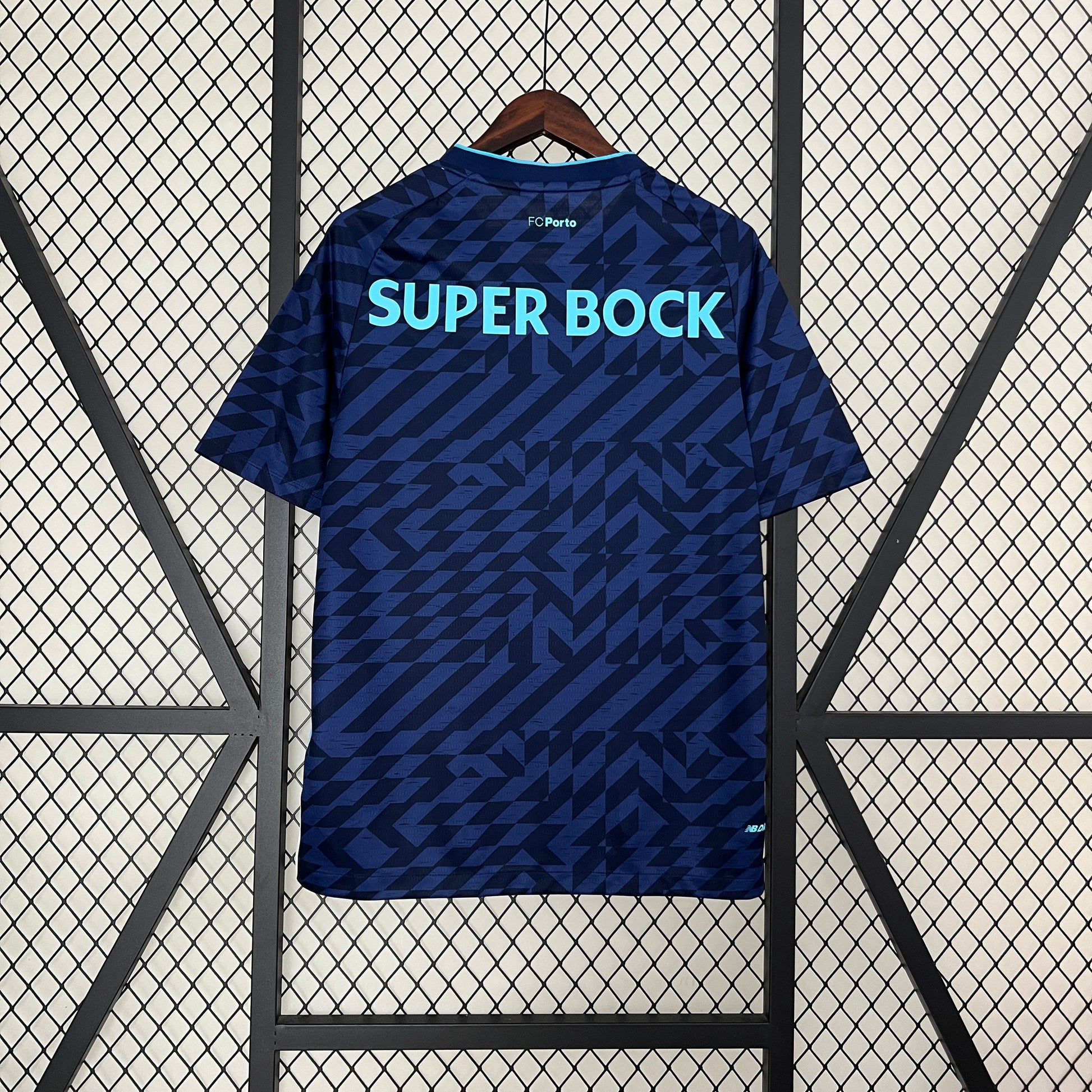 24-25 Porto Third away detail