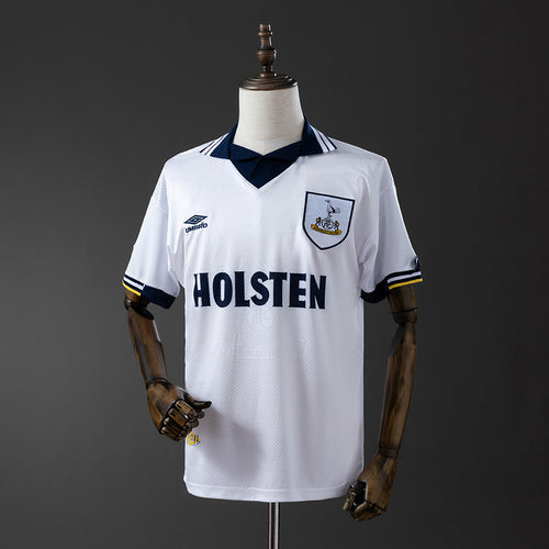 Retro 94-95 Tottenham home detail