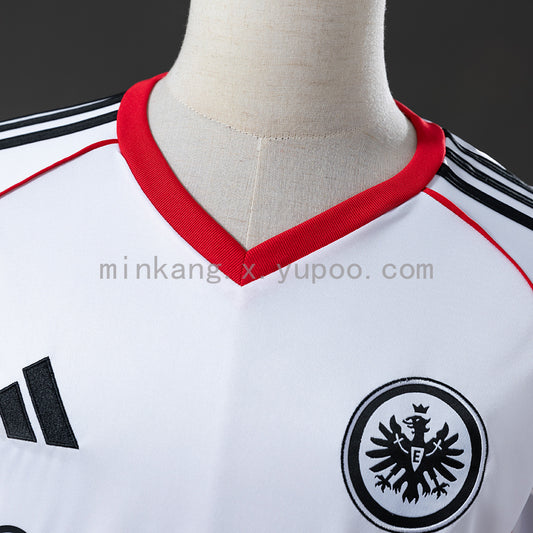 25-26 Frankfurt home