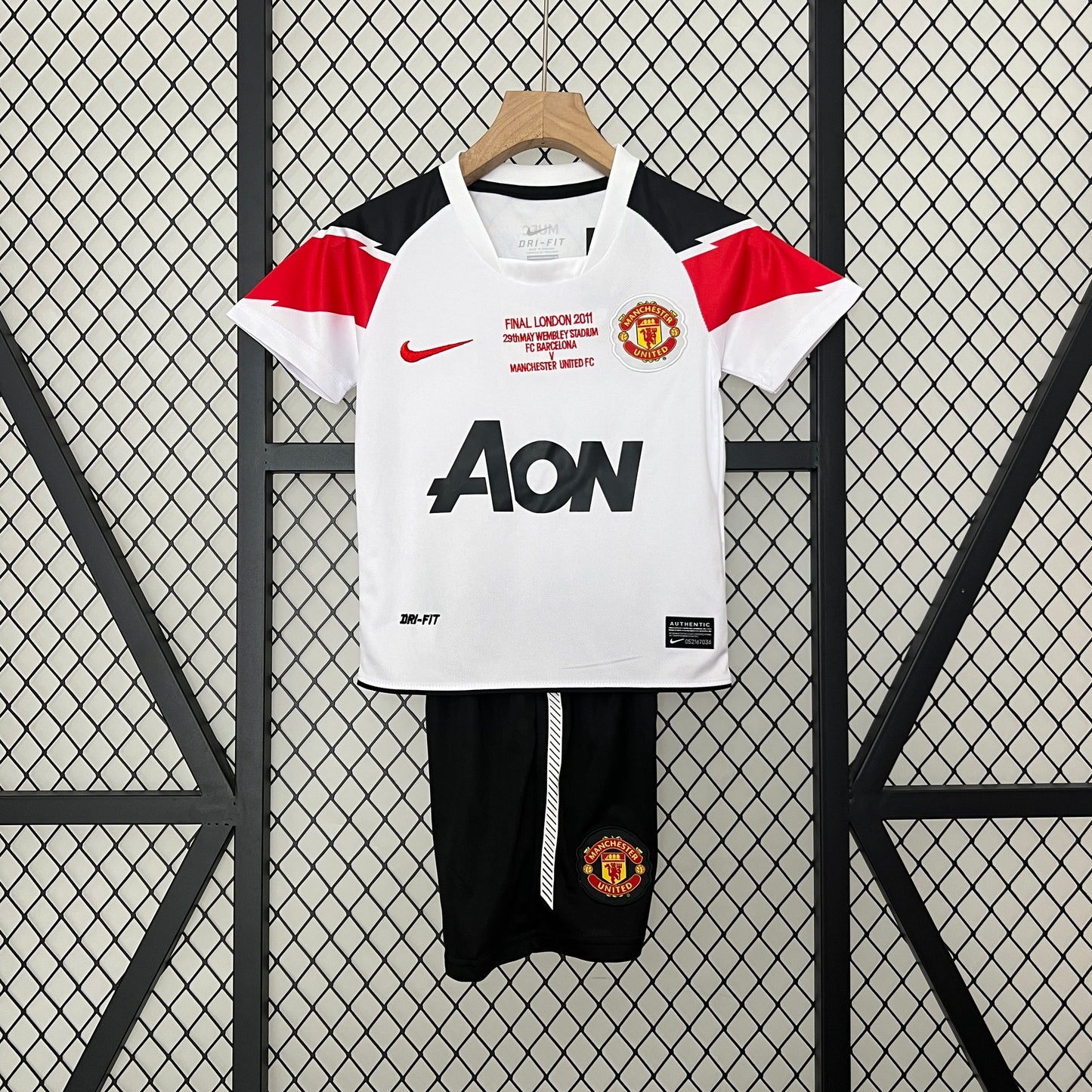 kids M-U 10-11 Champions League away