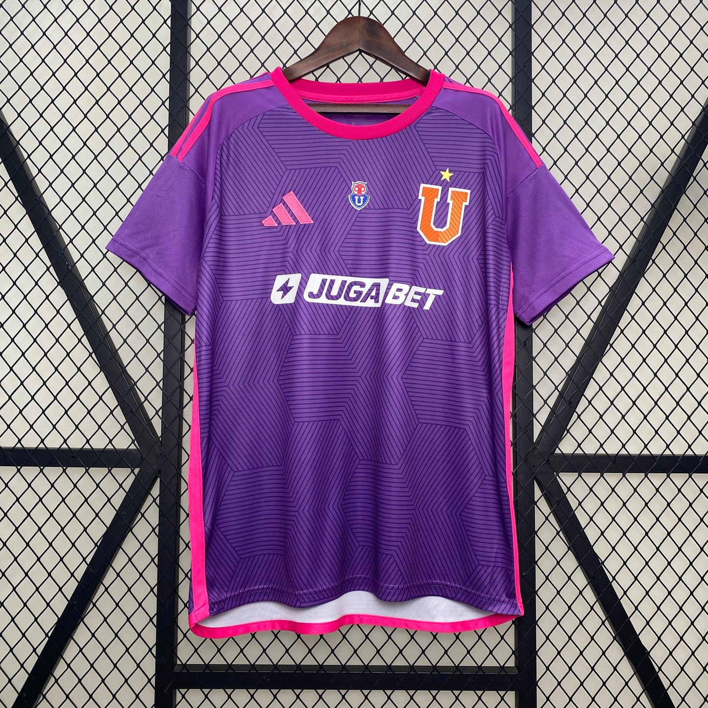 24-25 University of Chile third away detail