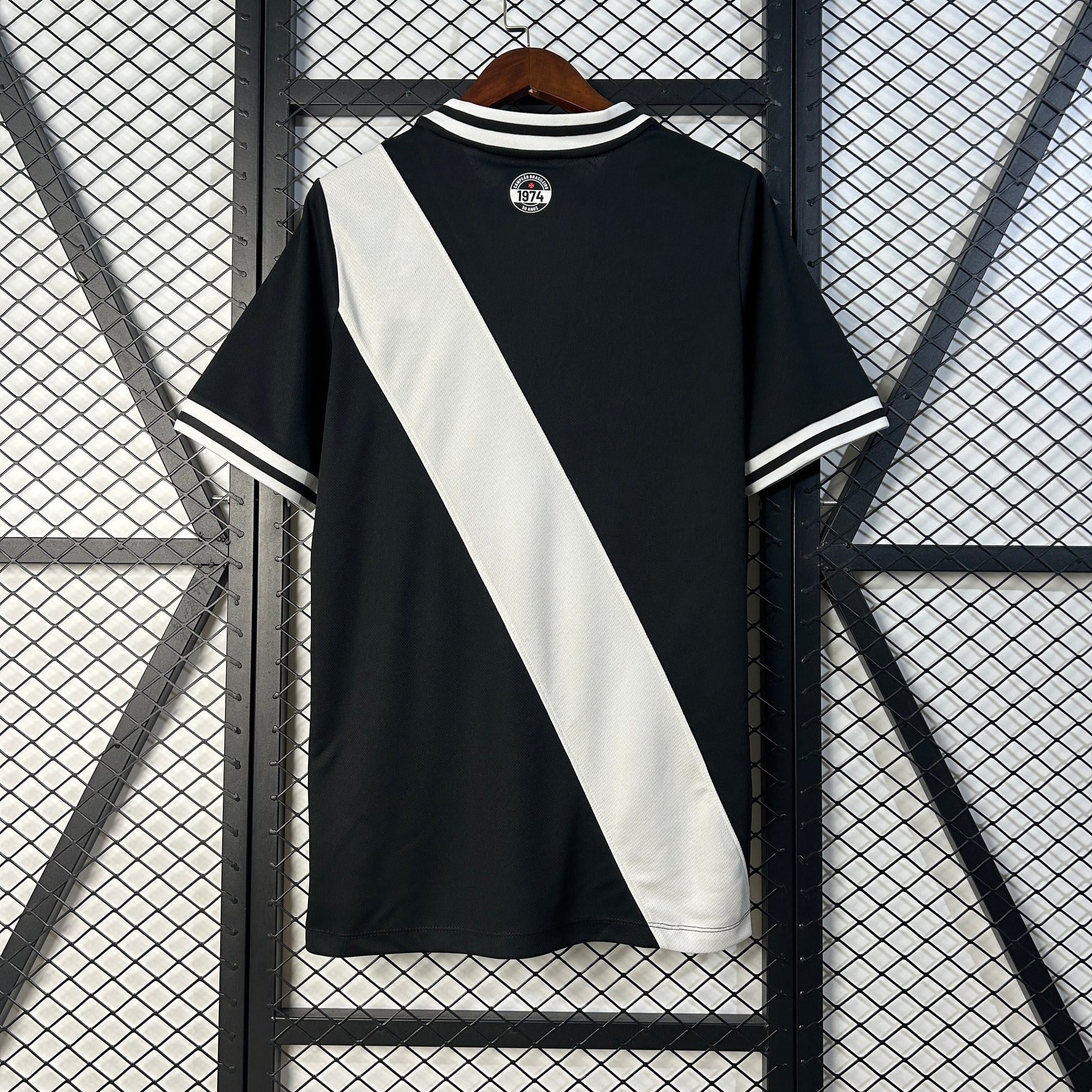 25-26 Vasco da Gama Black Jersey detail