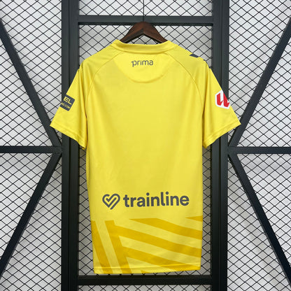 25-26 Real Betis Goalkeeper Yellow detail
