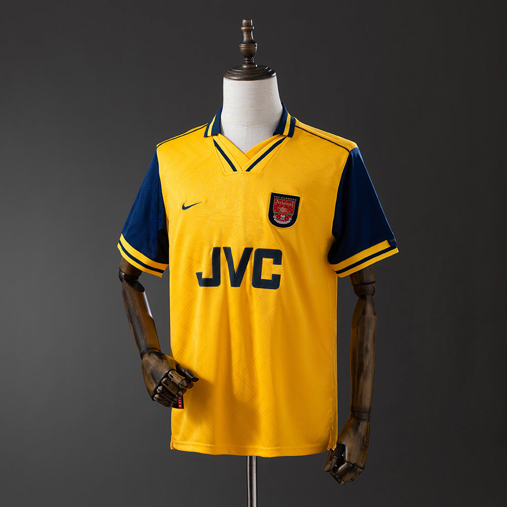 Retro Arsenal 96-97 Away detail