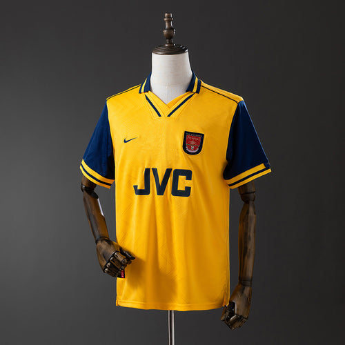 Retro Arsenal 96-97 Away detail