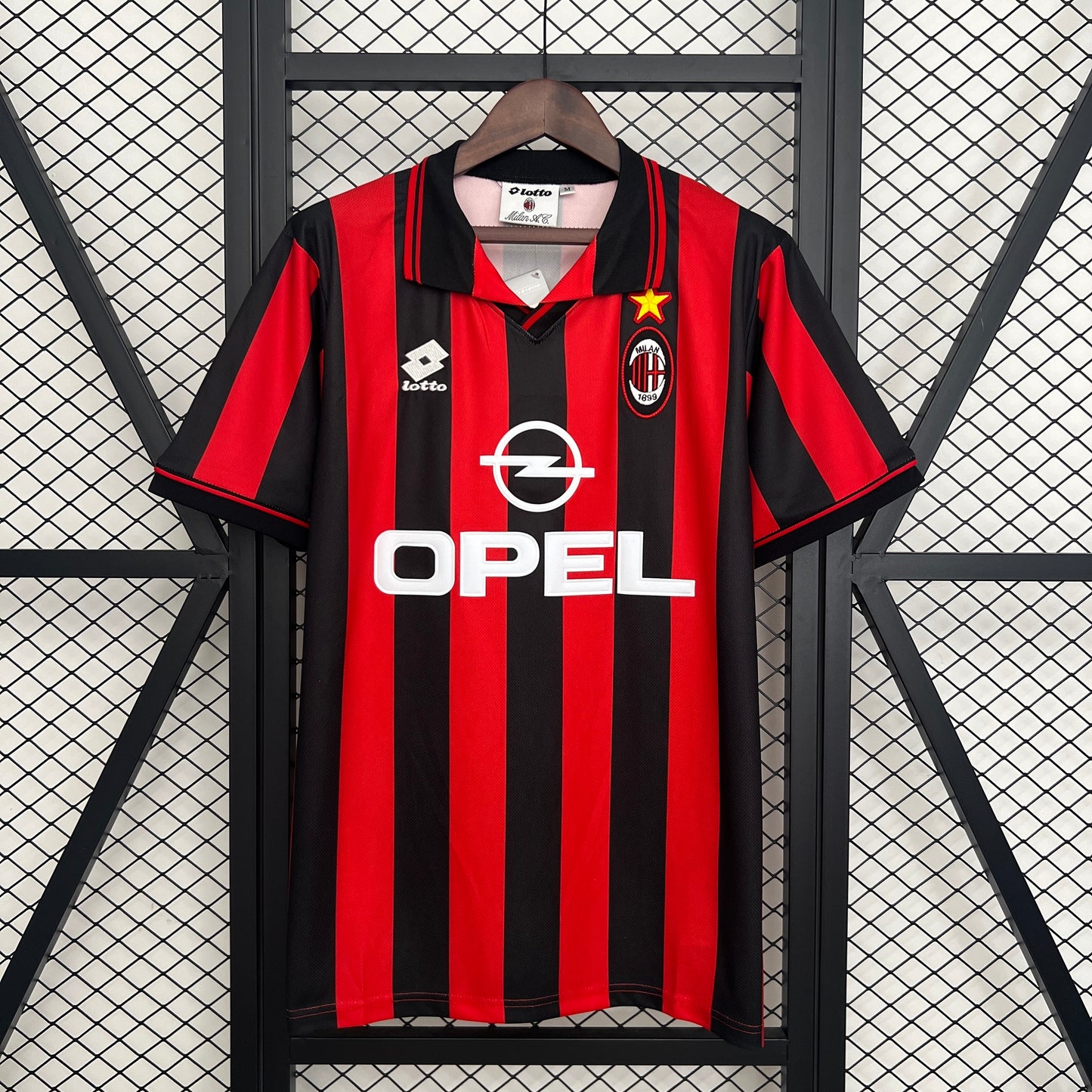 Retro AC Milan 97-98 Home detail