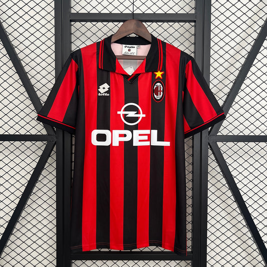 Retro AC Milan 97-98 Home detail