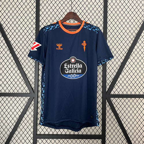 Celta de Vigo 24-25 Away detail
