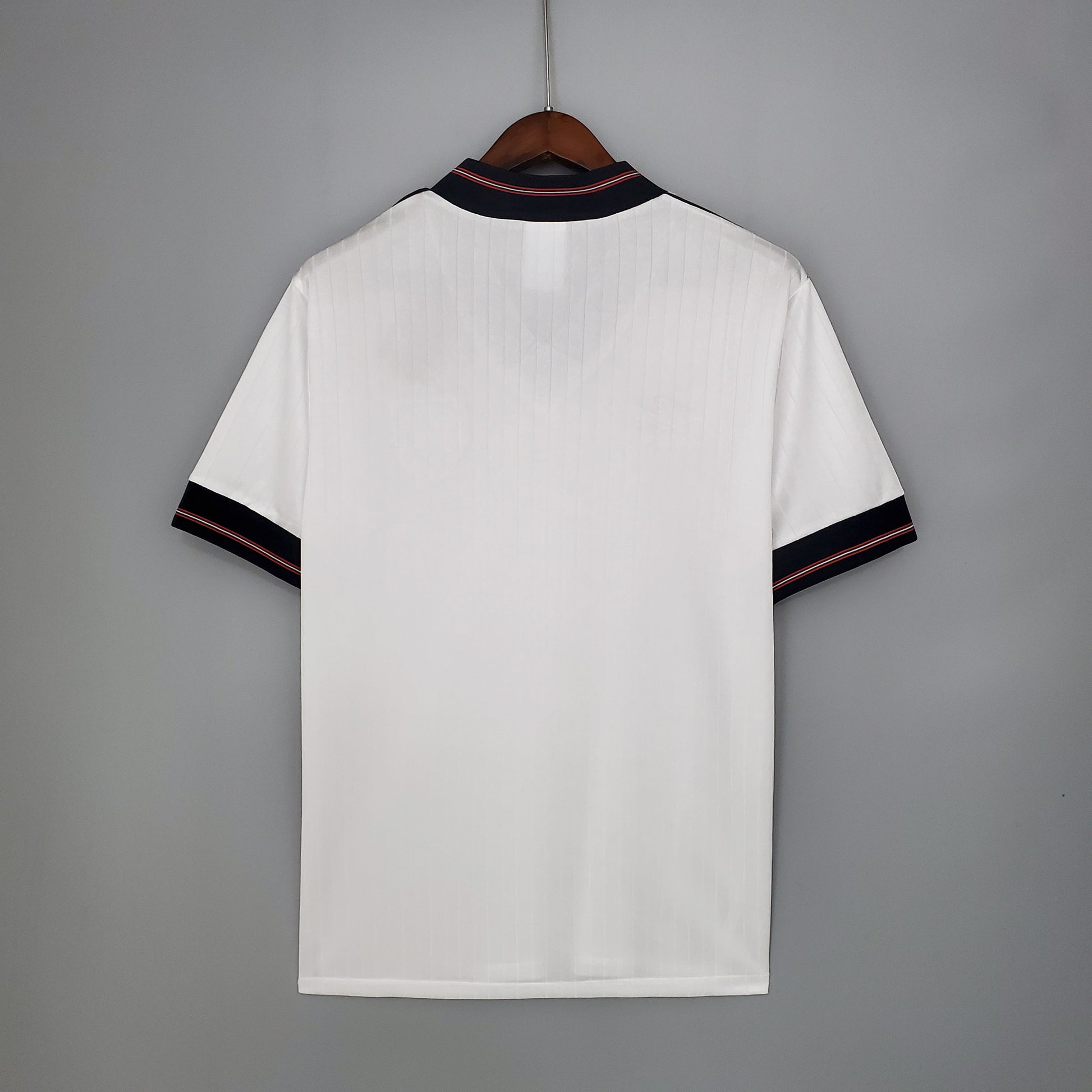 Retro 84-87 England home detail