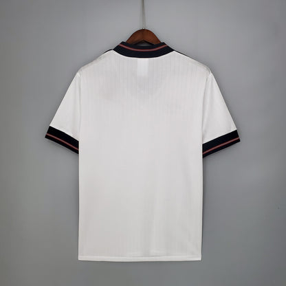 Retro 84-87 England home detail