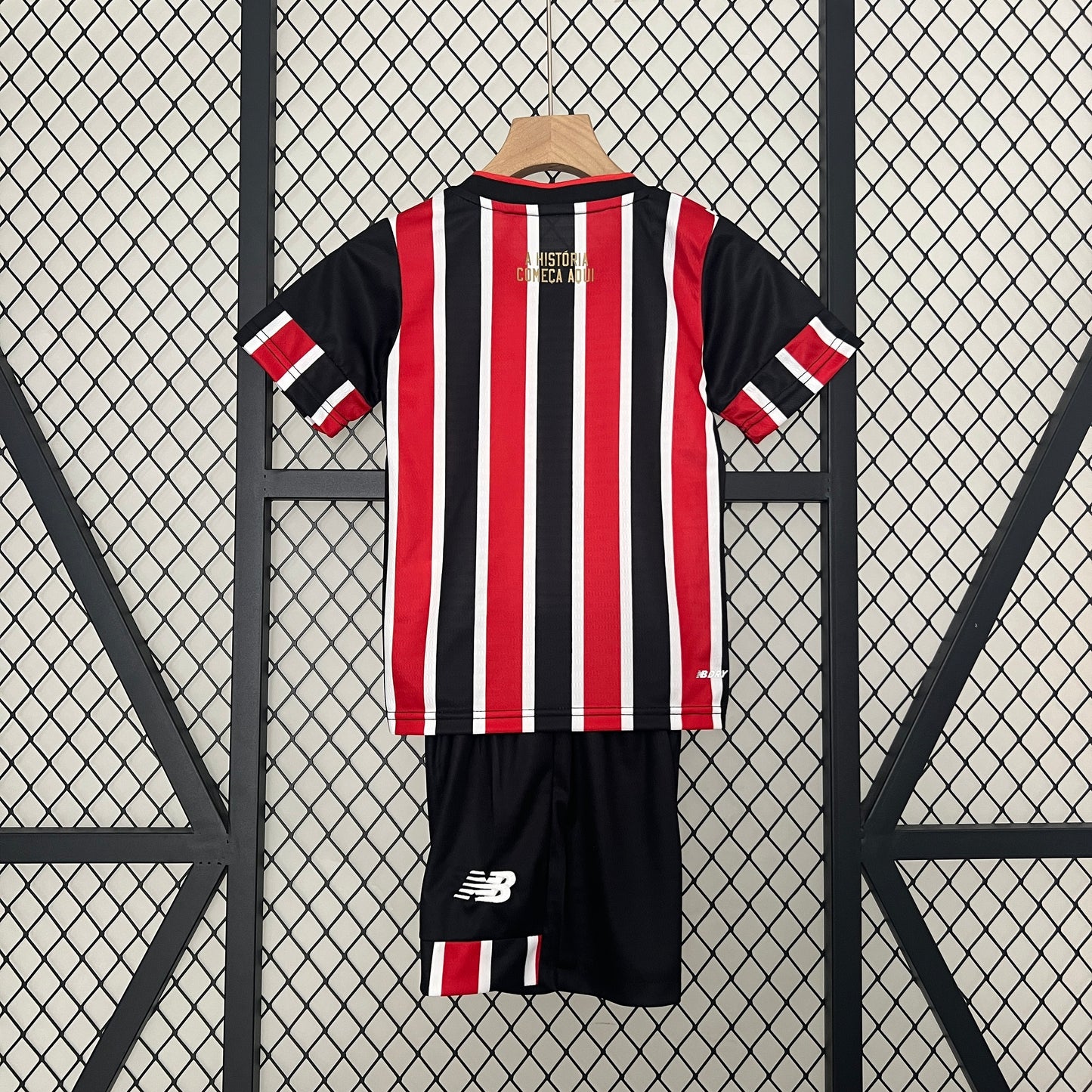 24-25 kids Sao Paulo away detail