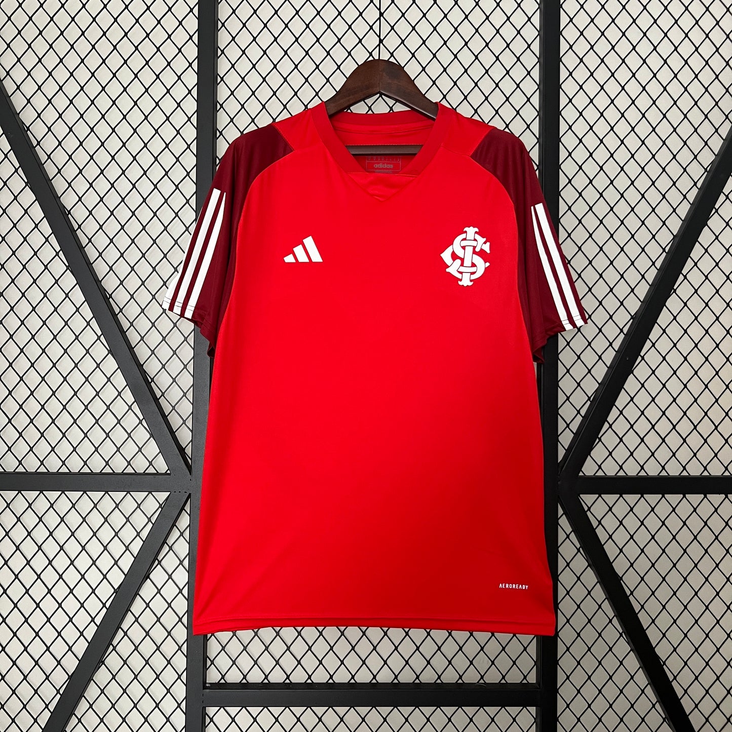 24-25 Internacional Training Wear Red