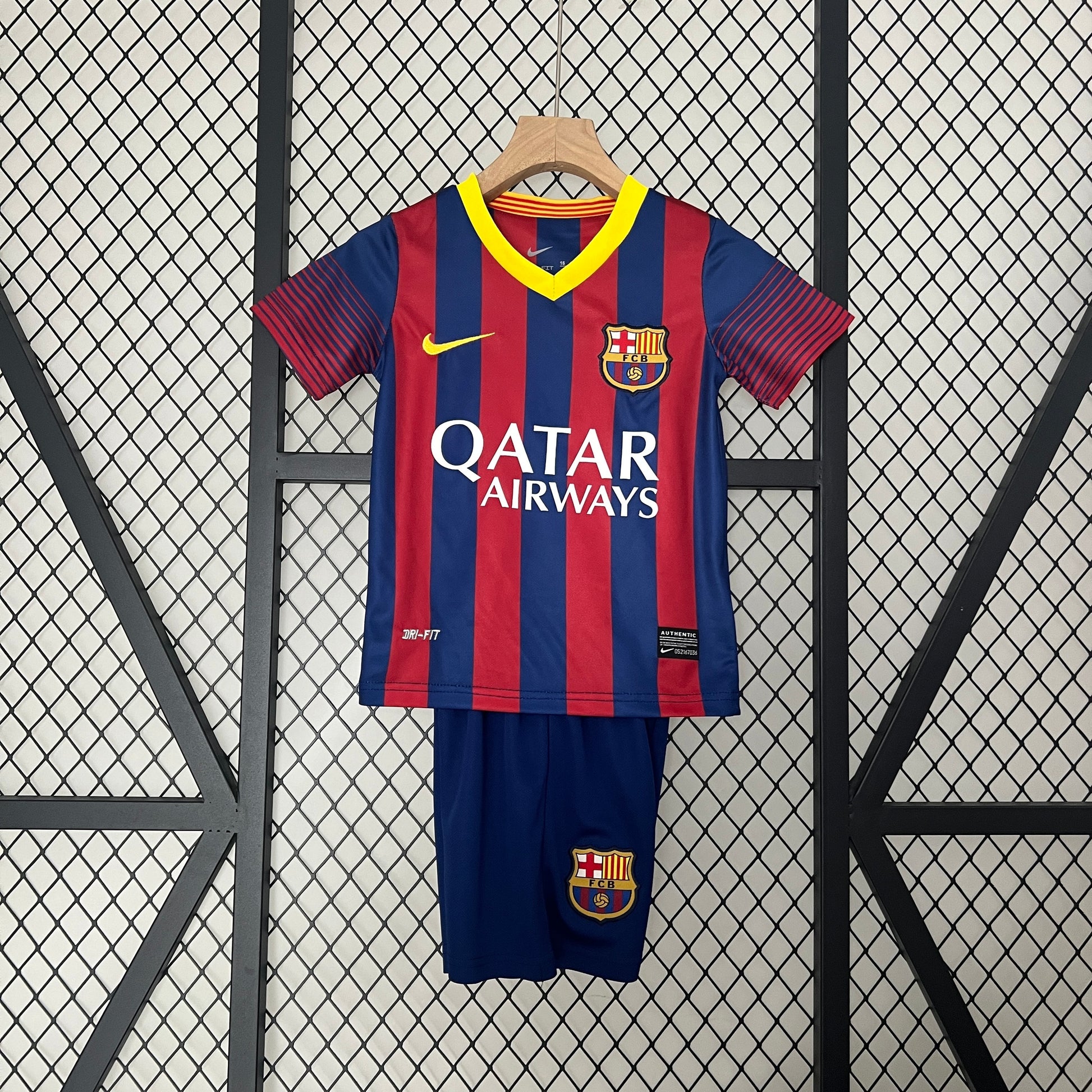 kids Barcelona 13-14 home