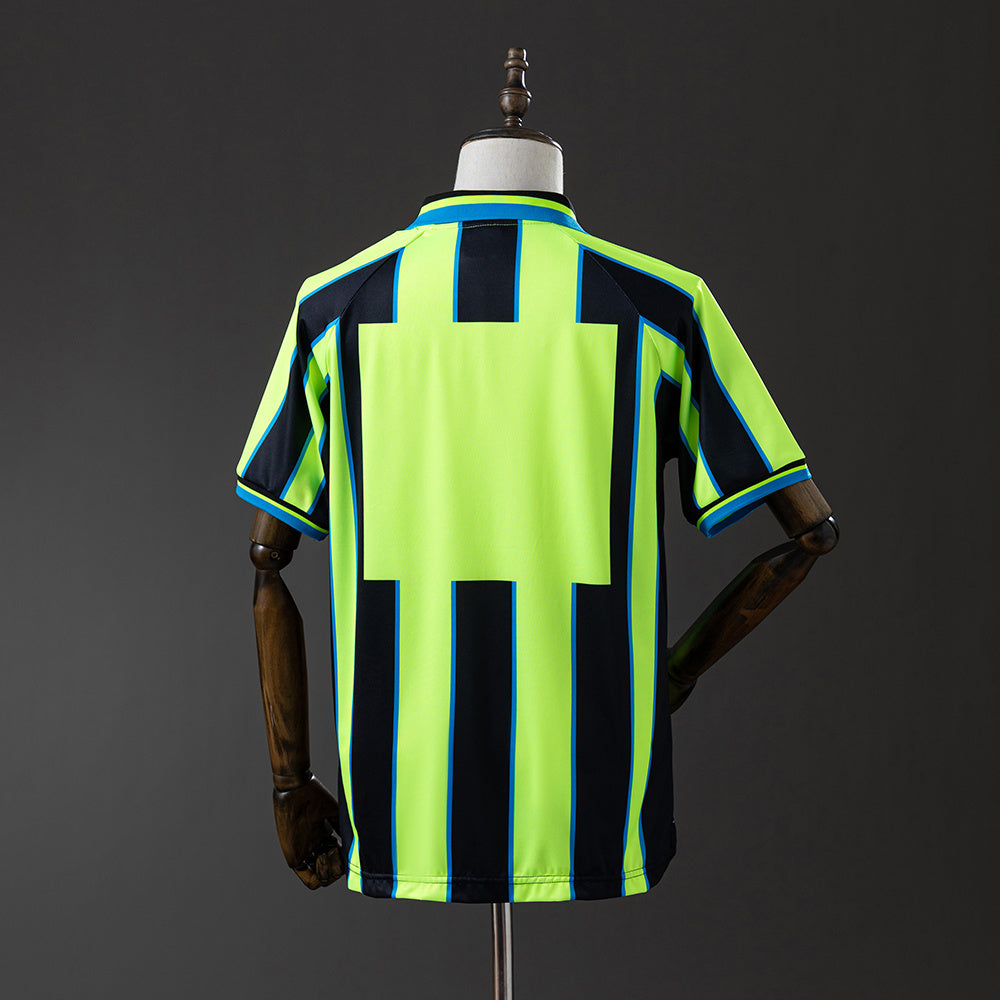 Retro Manchester City 98-99 away