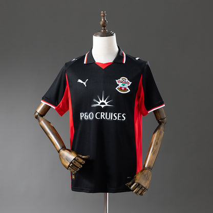 Southampton 25-26 Third Away detail