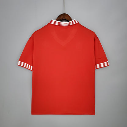 Retro M-U 1977 home detail