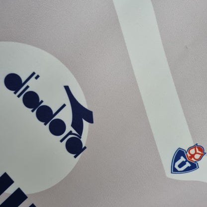 Retro Universidad de Chile1996 away detail