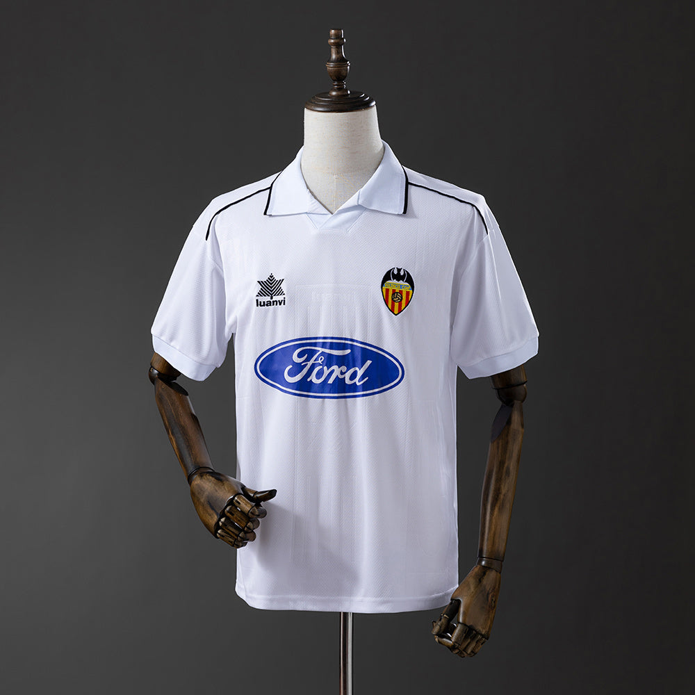 Retro Valencia 96-97 Home detail