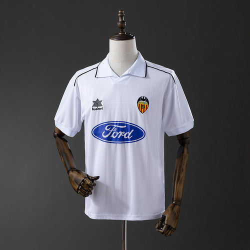Retro Valencia 96-97 Home detail