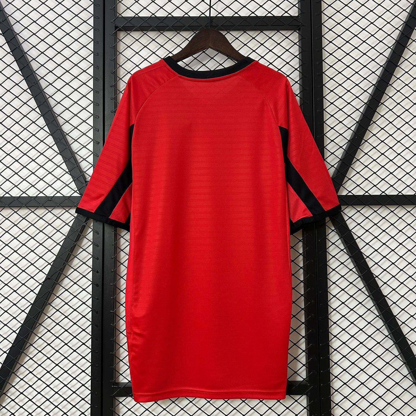 Retro Atletico Madrid 01-02  Away detail