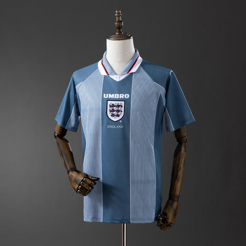 Retro England 1996 away detail