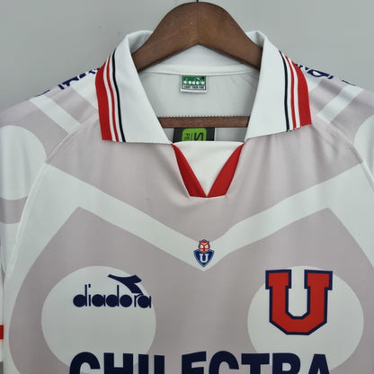 Retro Universidad de Chile1996 away detail